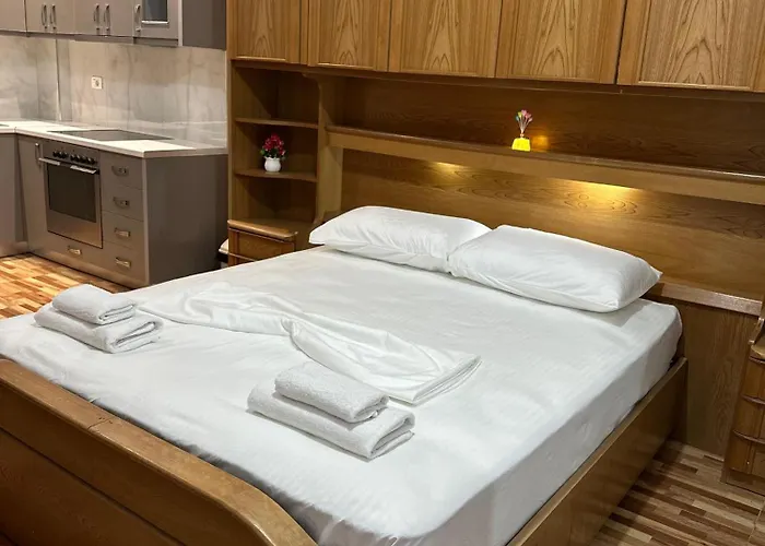 Appartement Eyar House *